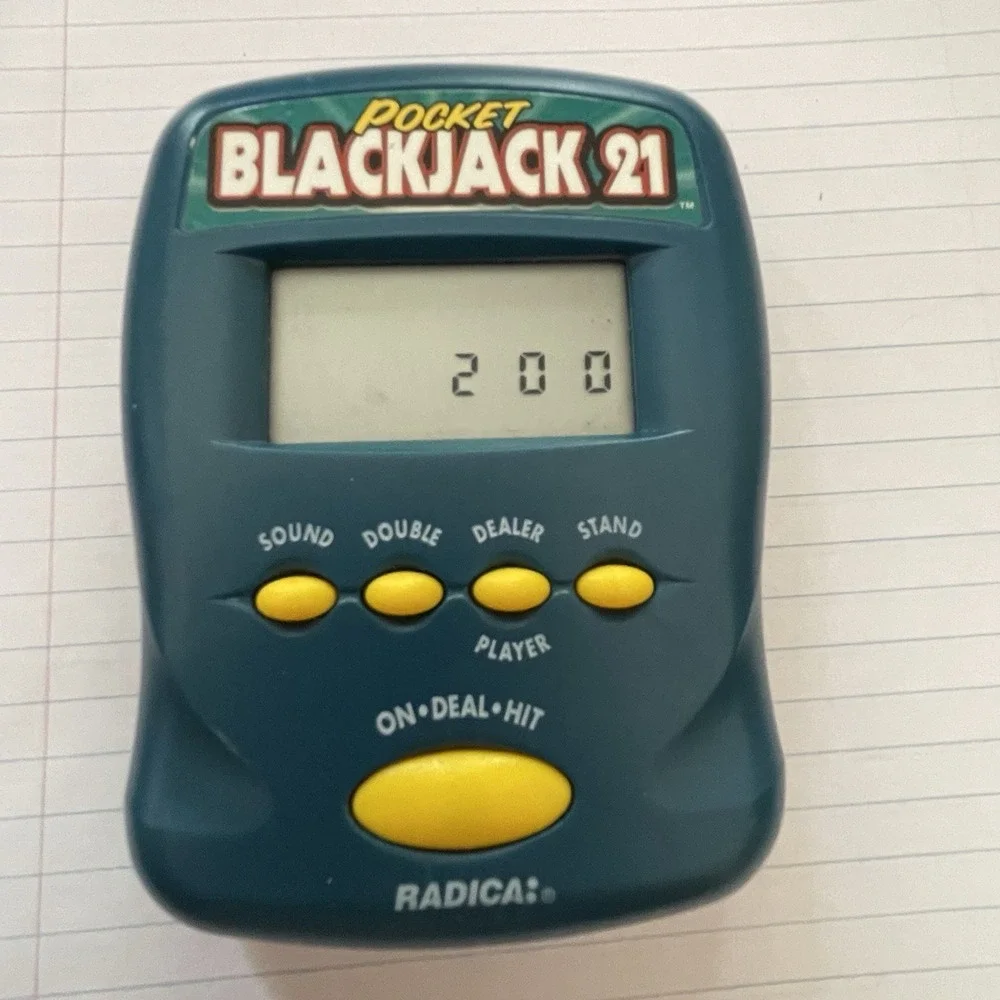 Vintage 1997 Radica Pocket Blackjack 21 Electronic Handheld LCD Casino Game